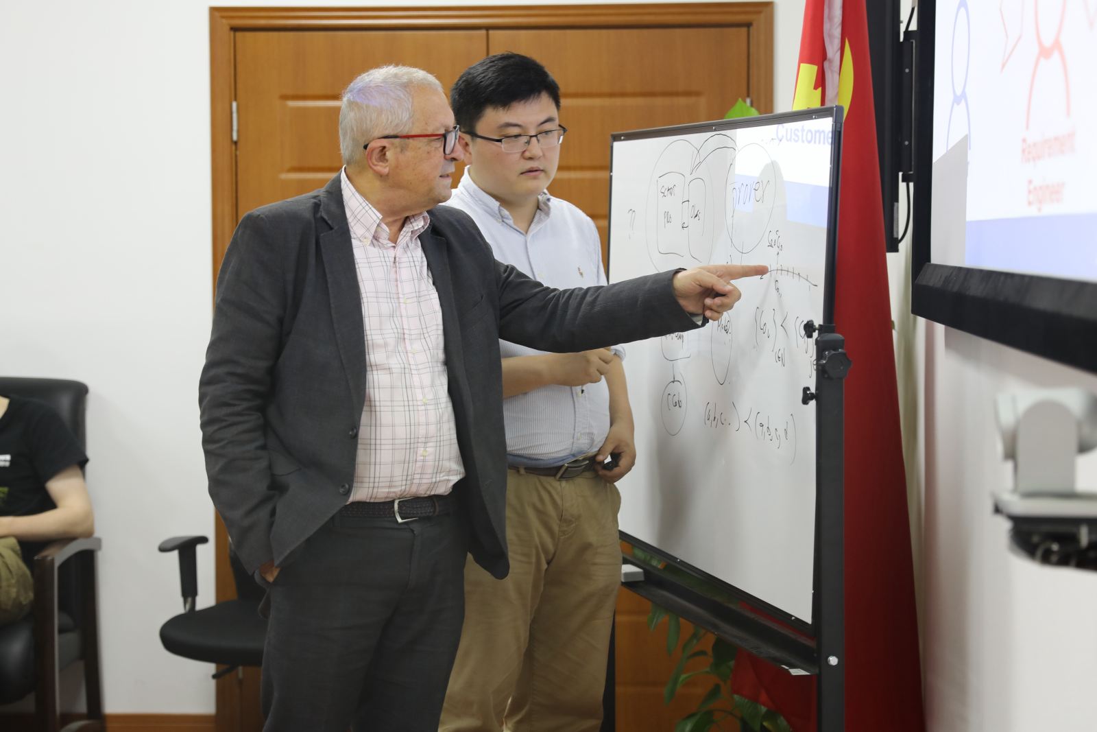 图灵奖获得者Joseph Sifakis与计软学院研究团队开展学术交流