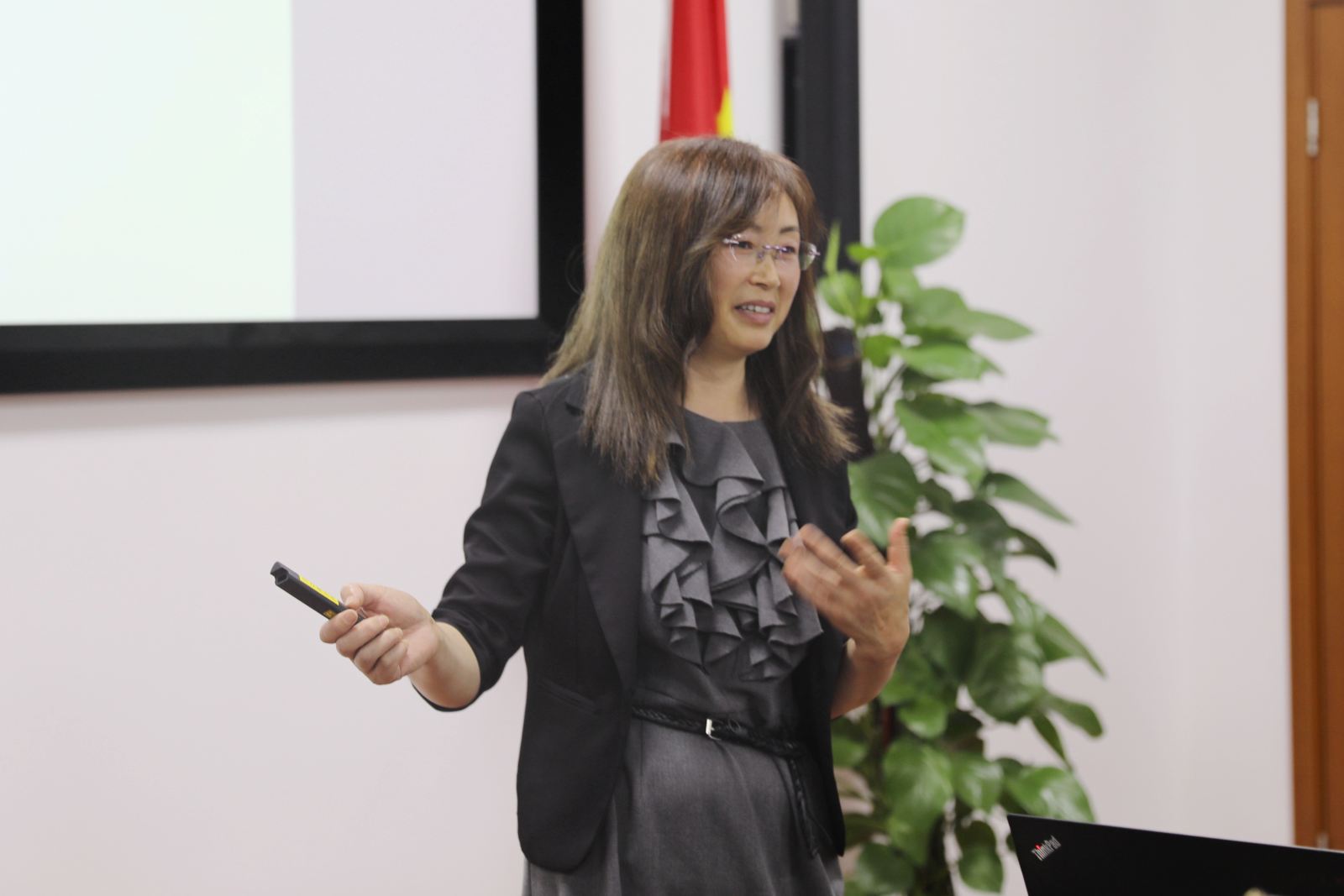 图灵奖获得者Joseph Sifakis与计软学院研究团队开展学术交流