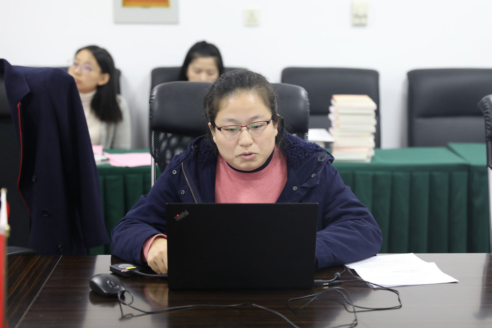 世俱杯sjb官网党委召开支部书记述职交流会