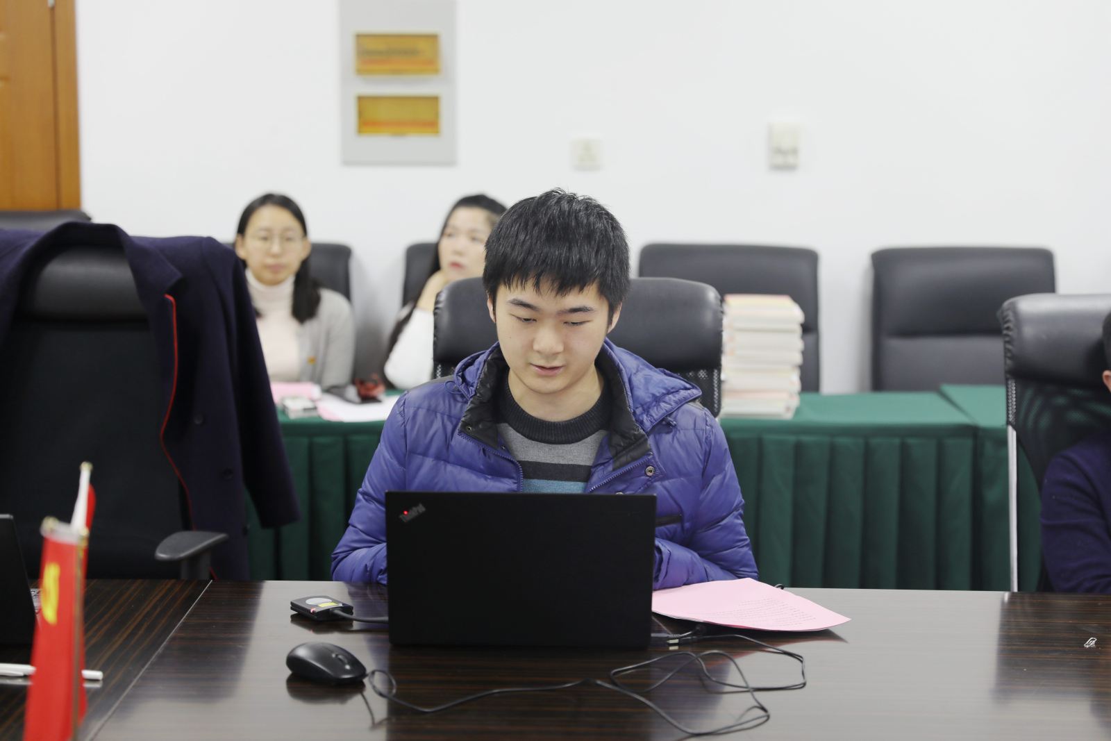 世俱杯sjb官网党委召开支部书记述职交流会