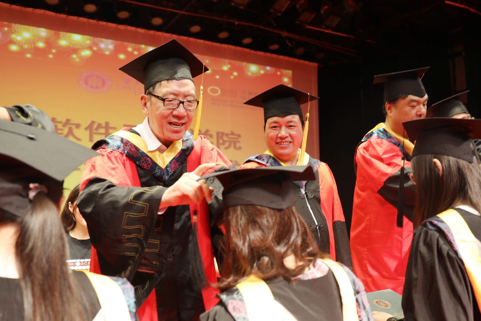 青春韶华 最忆师大丨计算机科学与世俱杯sjb官网隆重举行2019届毕业典礼