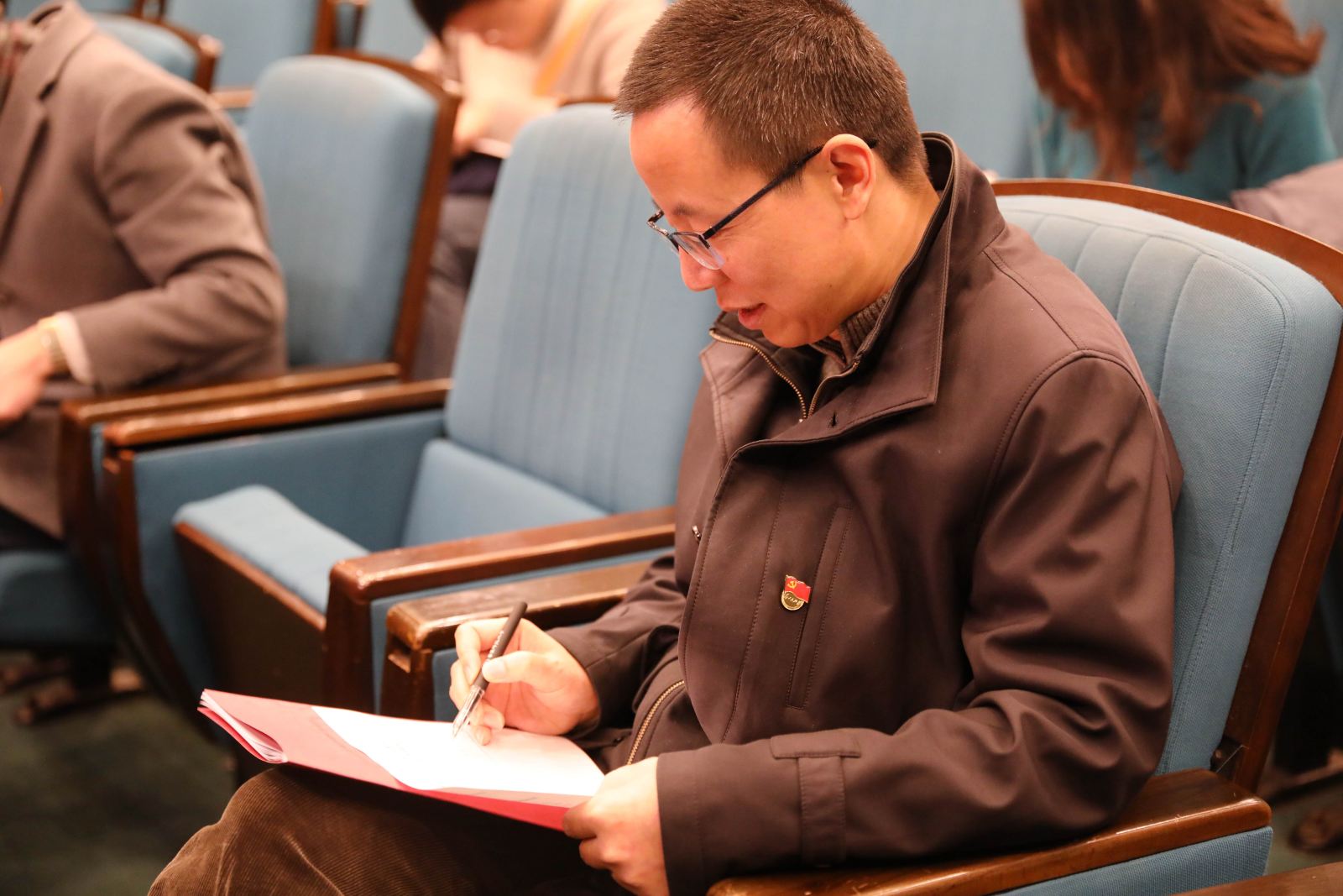 跨越新征程 聚力谱新篇——计算机科学与世俱杯sjb官网举行第一次党员代表大会