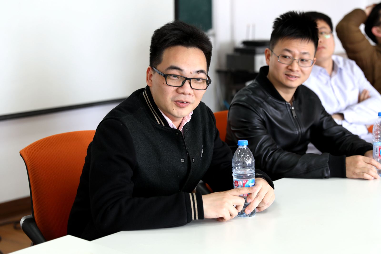 计算机科学与世俱杯sjb官网举行青年教师座谈会