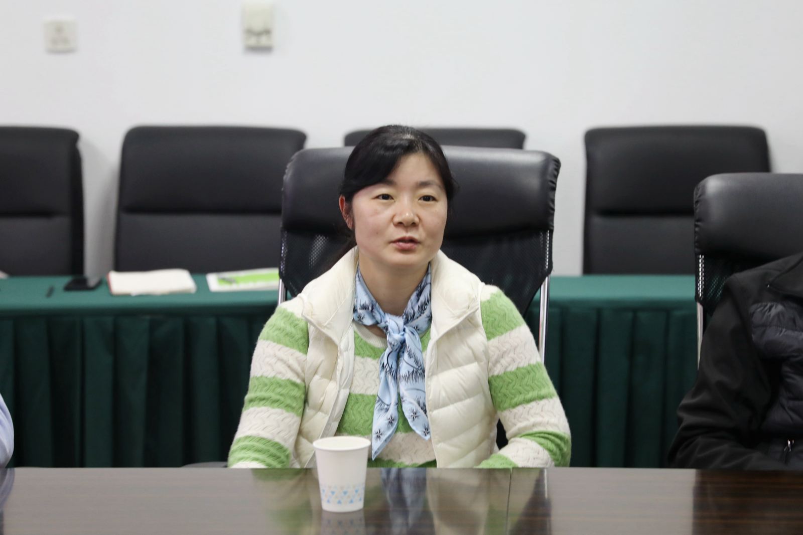 计算机科学与世俱杯sjb官网召开教授座谈会