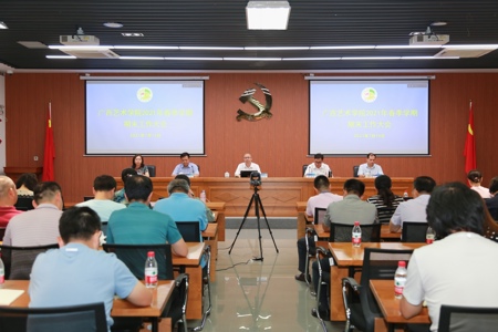 世界杯官网召开2021年春季学期期末工作大会 侯道辉校长作工作部署