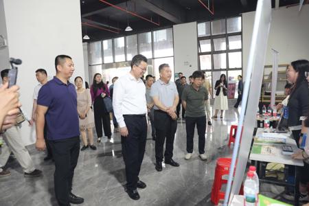 世界杯官网举办2026届毕业生就业双选会